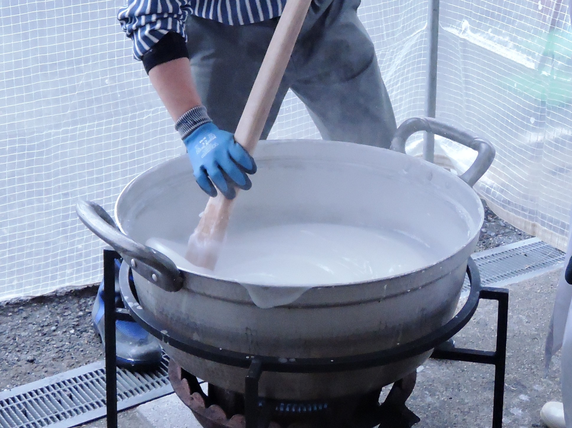 寒糊炊きを行いました